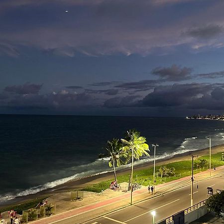 Flat Em Hotel De Luxo Beira Mar Da Grife Ritz Suites Com Vista Ampla Para Todo O Mar Da Cruz Das Almas, Jatiuca E Ponta Verde, Com Toda Estrutura De Um Hotel Lindo E Arrojado, Academia, Piscina E Muito Mais, Venha Viver Essa Experiencia Incrivel! Maceió Exterior foto